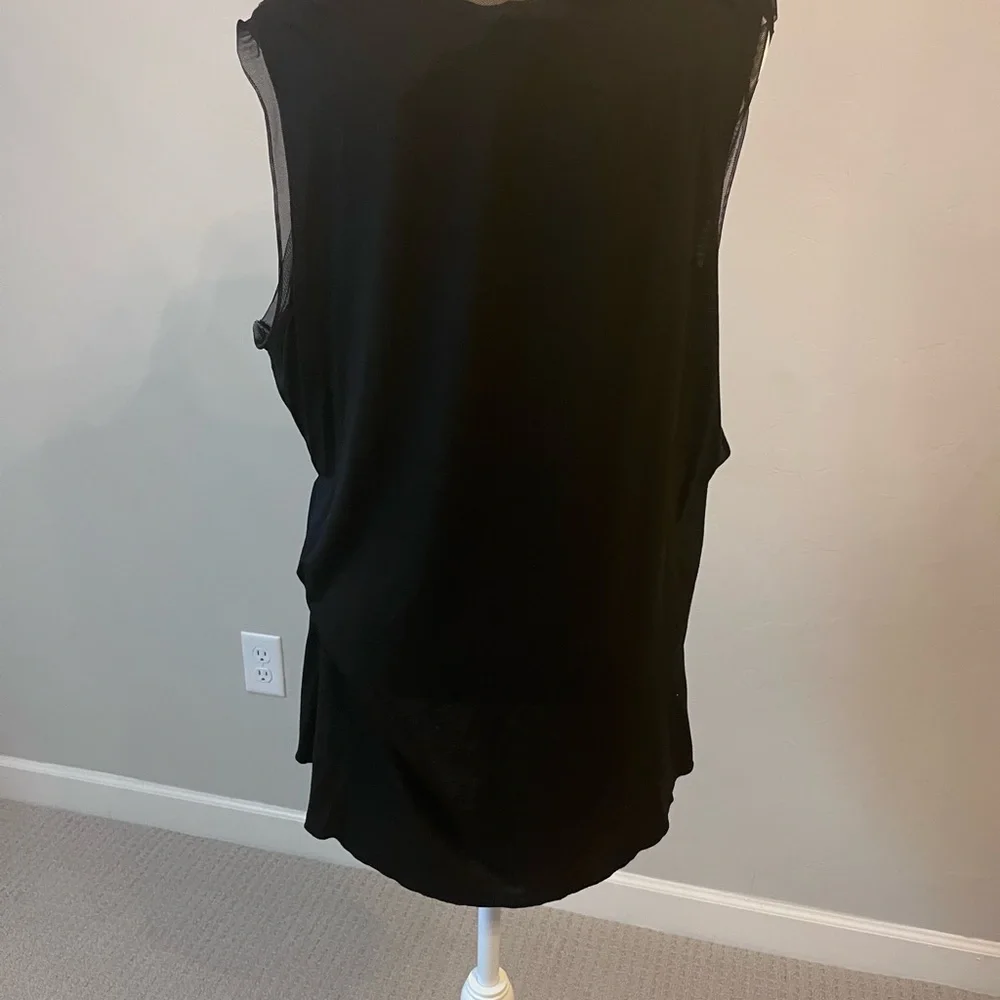 Black and‎ Gold Sequin Sleeveless Top